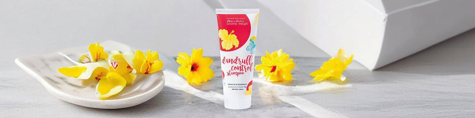 Dandruff Shampoo: Guide to a Flake-Free Scalp